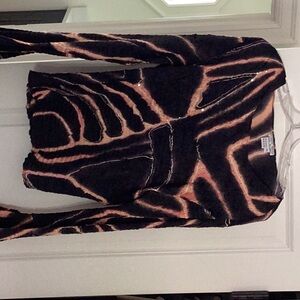 Alberto Makali Black and Pink Patterned Top